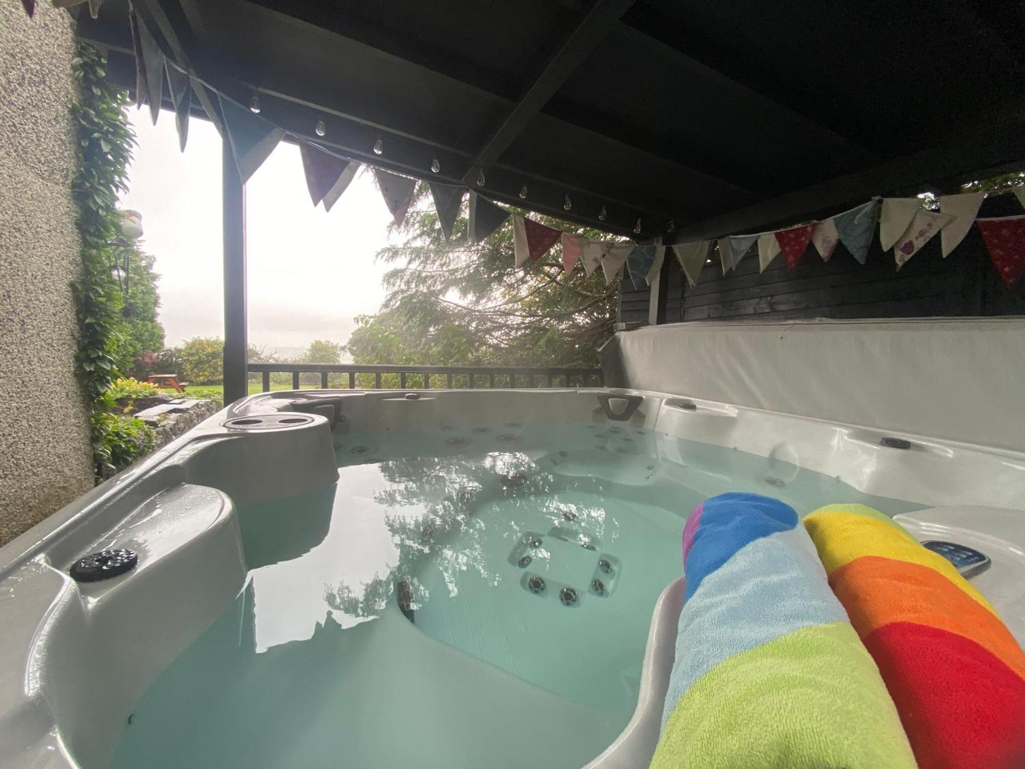 Carreg Y Garth Isaf - Hot Tub Nr Zip World Villa แบงเกอร์ ภายนอก รูปภาพ
